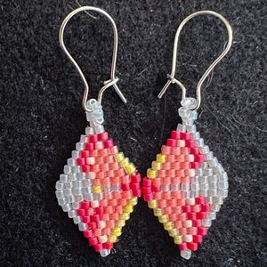 Handmade Indigenous Beaded Earrings 🦋